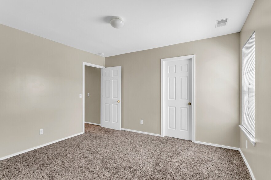 Bedroom 2 Up - 140 Fairgreen St