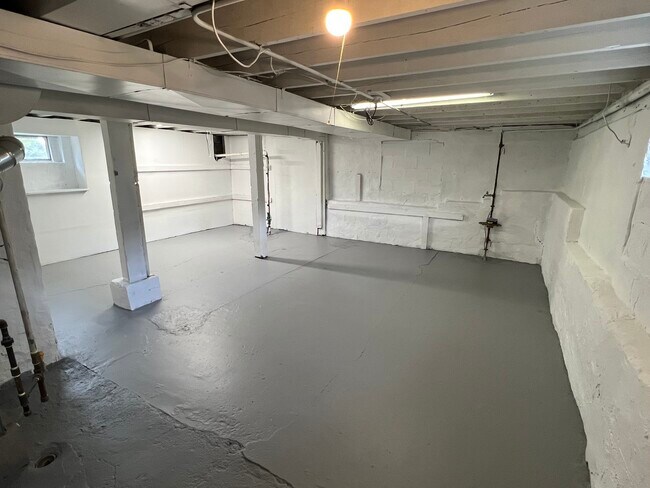 Building Photo - 3002 Green St