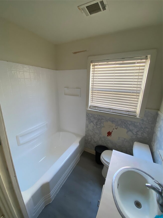 Building Photo - 12415 Maricopa Ln