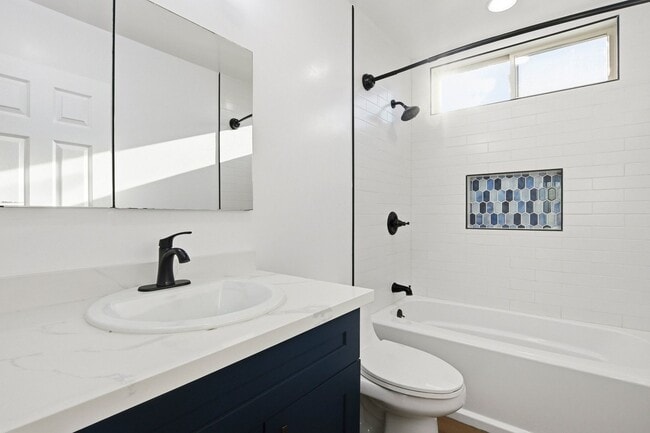 Building Photo - Fully Renovated Home in University City!