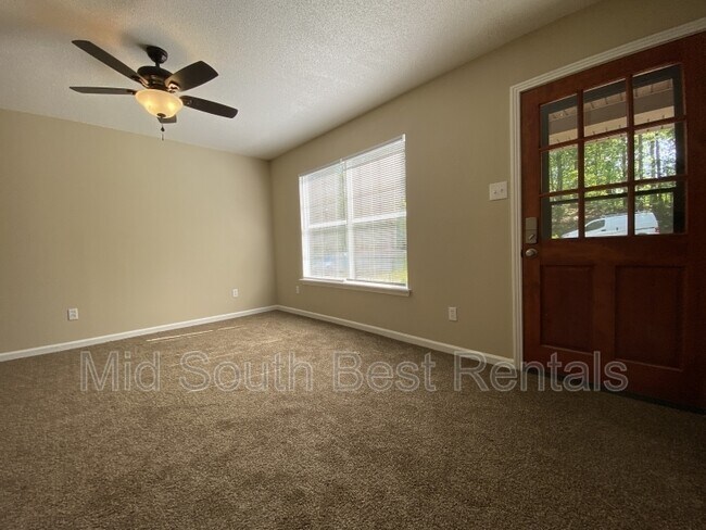 Building Photo - 2014 Scotty Ct