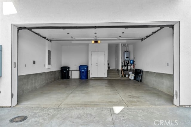 Building Photo - 6566 W 85th Pl