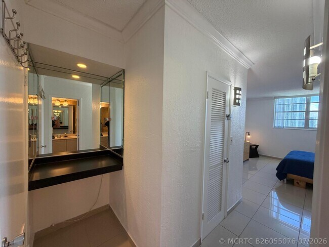 Building Photo - 19390 Collins Ave
