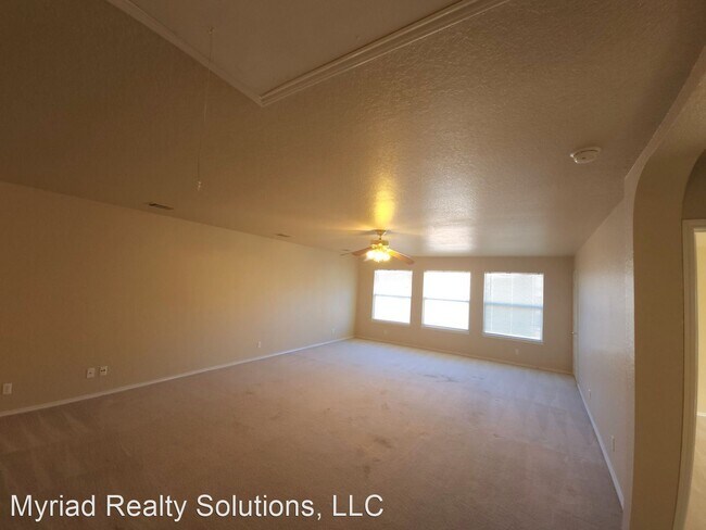 Building Photo - 4 br, 3.5 bath House - 21215 Encino Ash