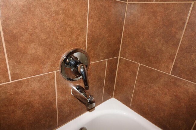 Building Photo - 8302 Park St