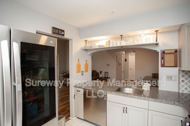 Building Photo - 4208 Aberdeen Ln