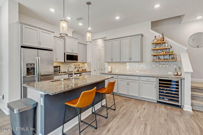 Building Photo - 11475 Surfline Ct
