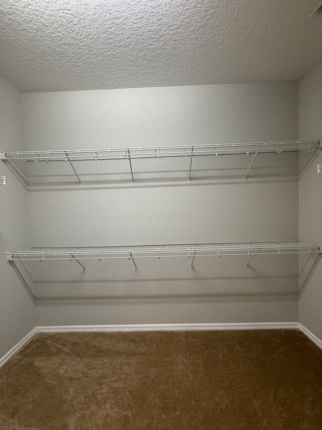 Building Photo - GORGEOUS Two Story 4/3.5 home in sought af...