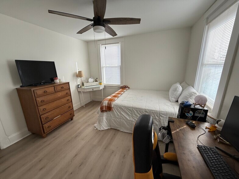 Building Photo - 4539 Smith Rd