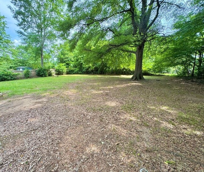 Building Photo - Statesville West - 2BR/1BA