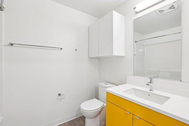 Interior Photo - 1404 Boylston