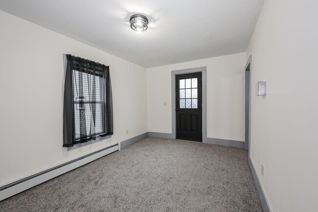 Building Photo - 3 Clark Rd