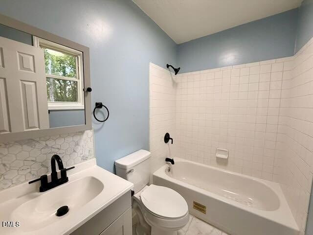 Building Photo - 9315 Castle Falls Cir
