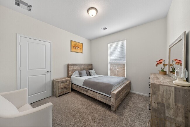 Building Photo - 2456 Solaris Bnd Dr