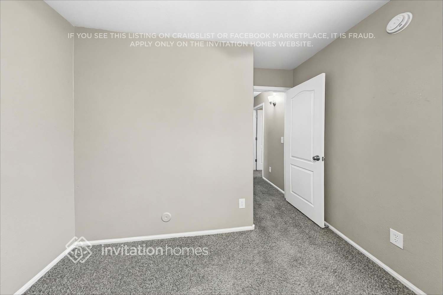 Building Photo - 447 W Corriente Ct