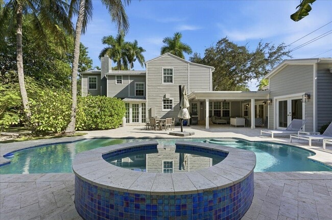 Building Photo - 459 NE 15th Ave