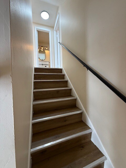 Building Photo - 1686 Smith Rd