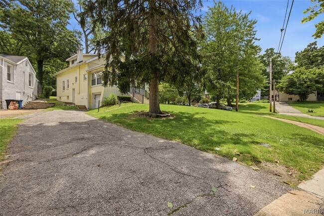 Building Photo - 7385 Arlington Dr