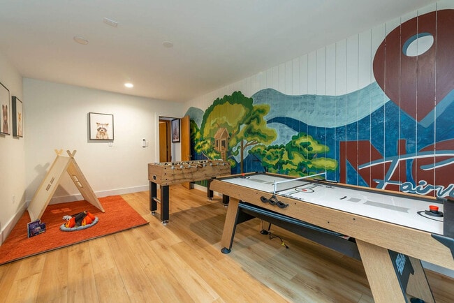 Building Photo - 36 Randall Dr