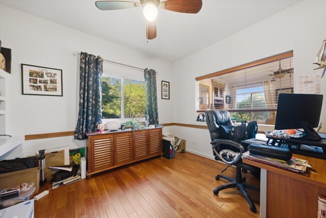 Building Photo - Stunning Mundelein Home on a Quiet Cul-de-Sac with Pond Views