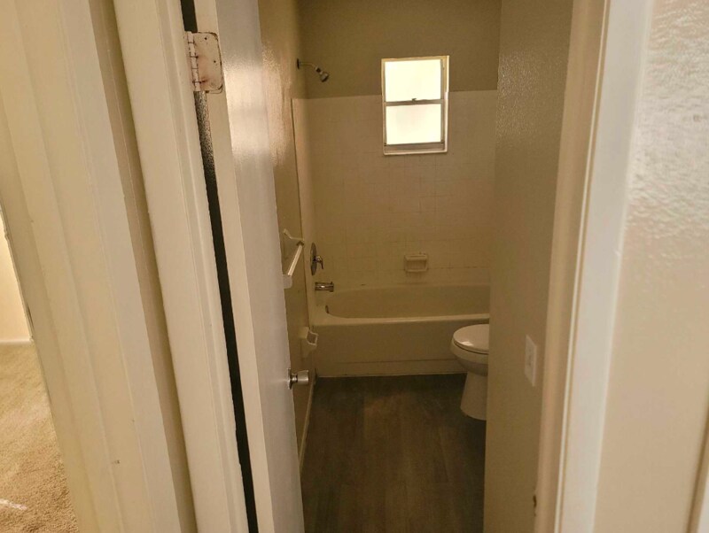 Building Photo - 15696 Bolesta Rd