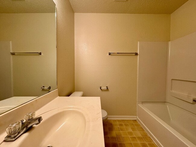 Building Photo - Duplex