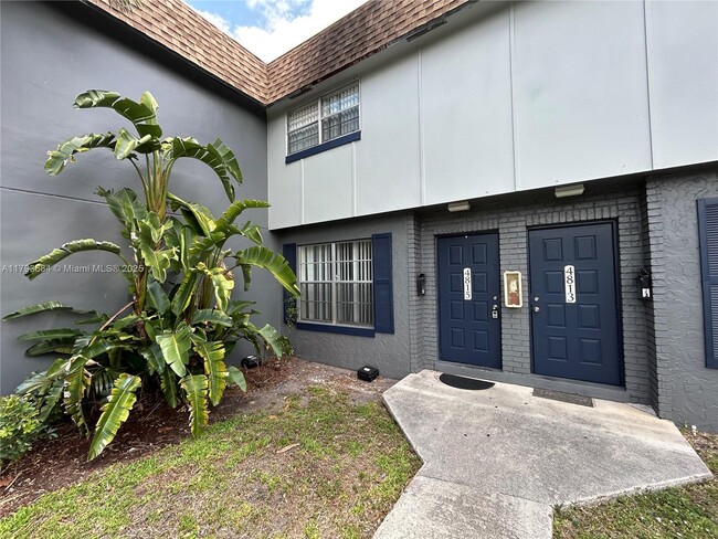 Building Photo - 4815 NW 9th Dr