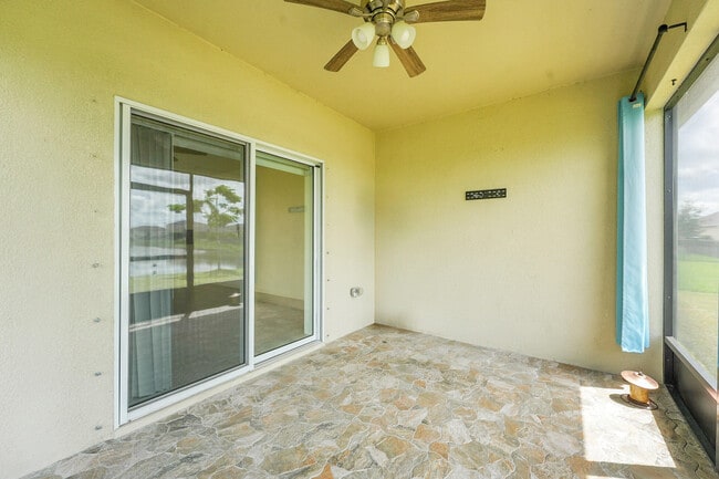Building Photo - 10692 SW Vasari Way