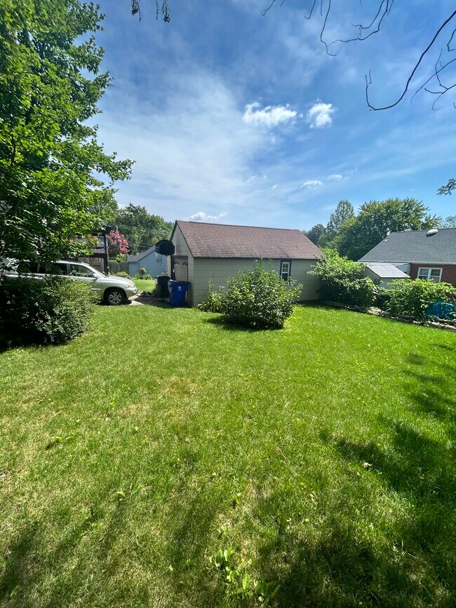 Building Photo - 1210 Fairview Ave