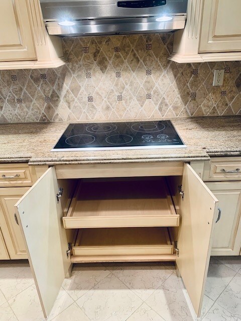 Great storage - 2142 Century Park Ln