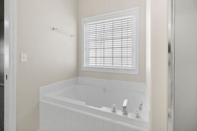 Building Photo - 10460 W Achillea St