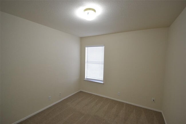 Building Photo - 111 Marin Cove