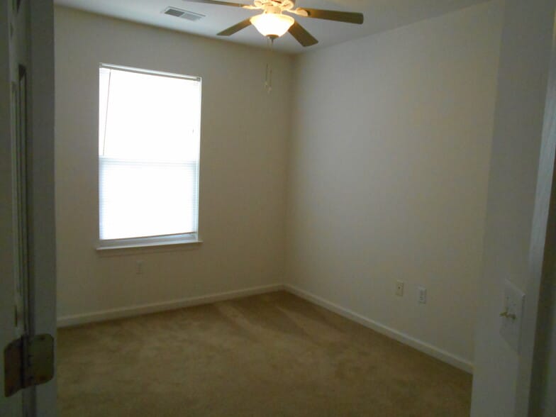 Building Photo - 106 Wood Duck Dr