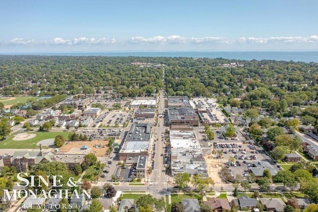 Building Photo - 860 Neff Rd