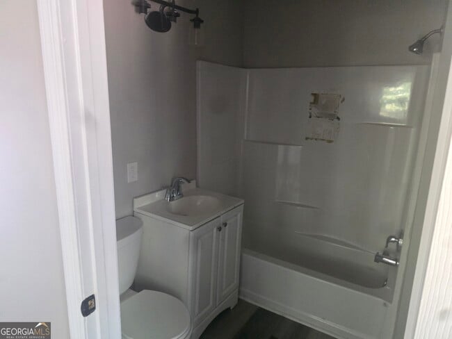 Building Photo - 503 Tennessee St