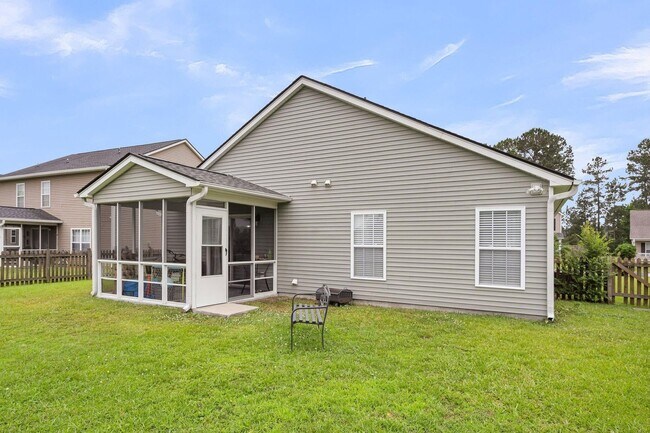 Building Photo - Charming Ranch in Weatherstone