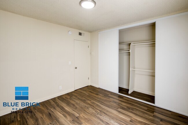 Building Photo - 451 S Harvard Blvd