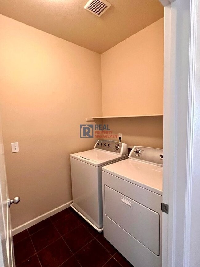 Building Photo - 16283 W 63rd Pl