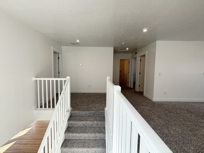 Building Photo - 6086 W Esker Terrace Ln
