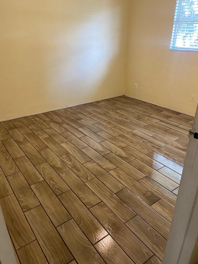 Building Photo - 5801 6th St