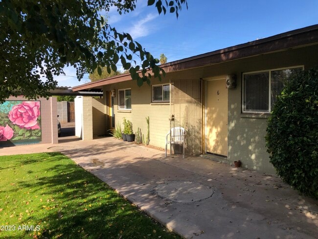 Building Photo - 2020 S Granada Dr