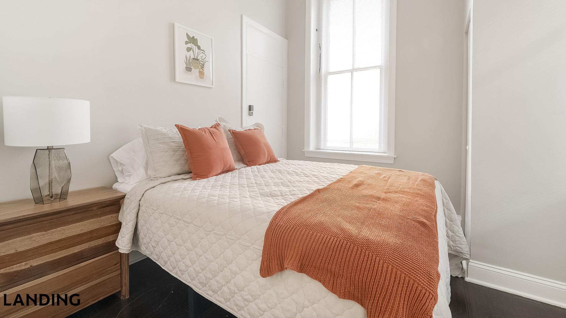 Building Photo - 617 W Lexington St