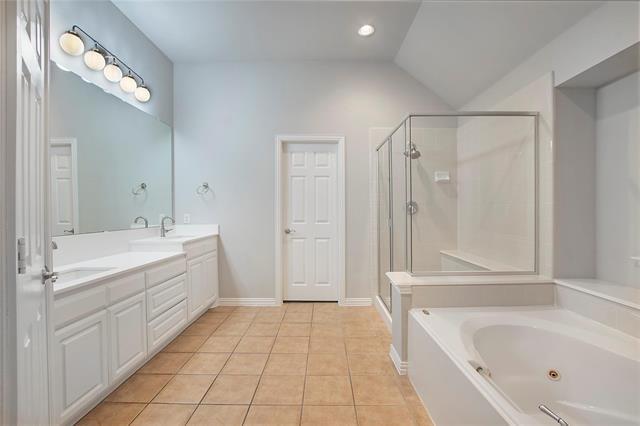 Building Photo - 12416 Water Oak Dr