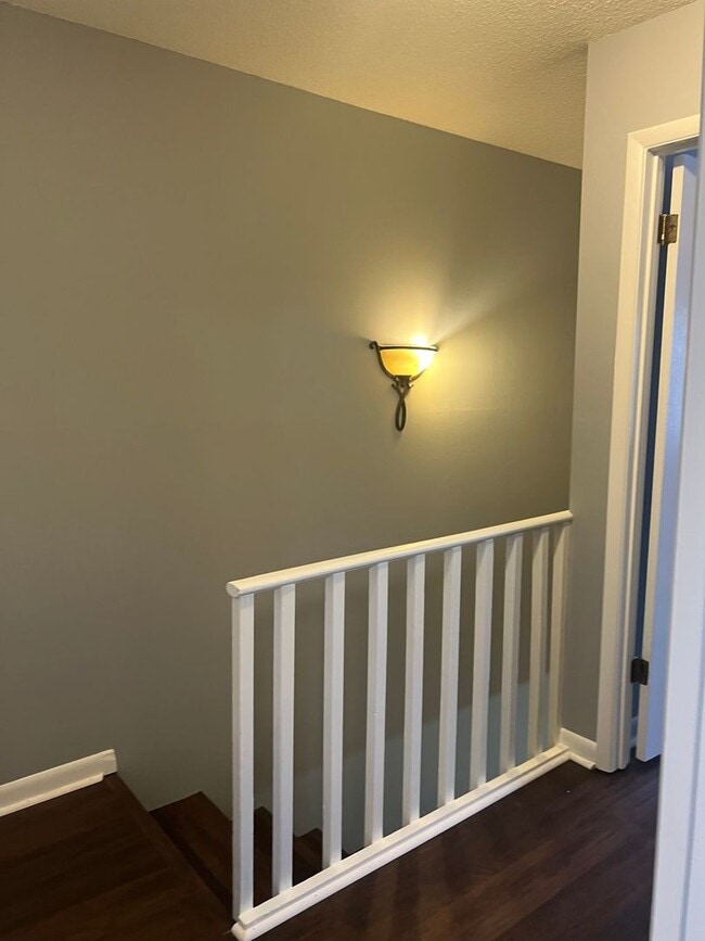 Building Photo - 108 Ridgeway Dr