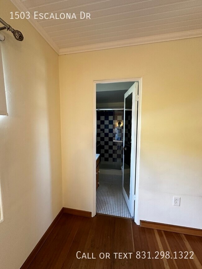 Building Photo - west side charm with garage