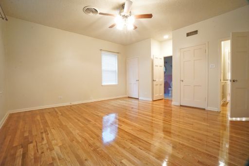 Building Photo - Bel Meade Beauty with Heated Pool and Hot-tub