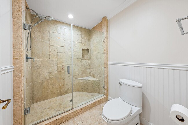 Building Photo - 14354 Cypress Island Cir