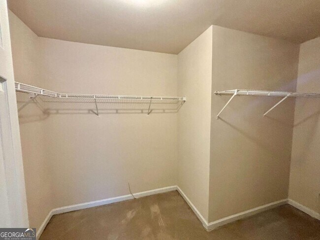 Building Photo - 345 Blackwood Ln