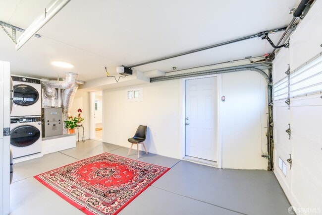 Building Photo - 2371 30th Ave