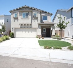 Building Photo - Beautiful Home in Manteca off of the 99, P...